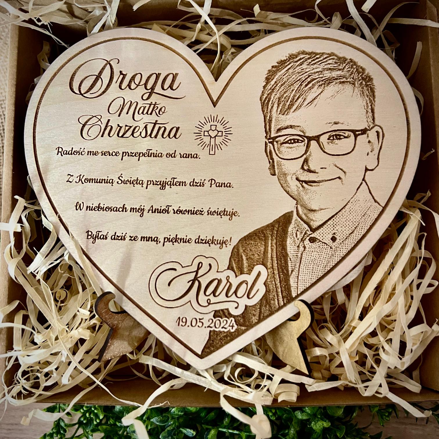 Drewniany magnes z grawerowanym portretem 20cm - obrazek 4